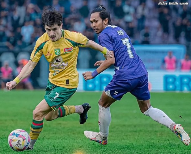 Persebaya Gagal Menang di Kediri, Persib Juara