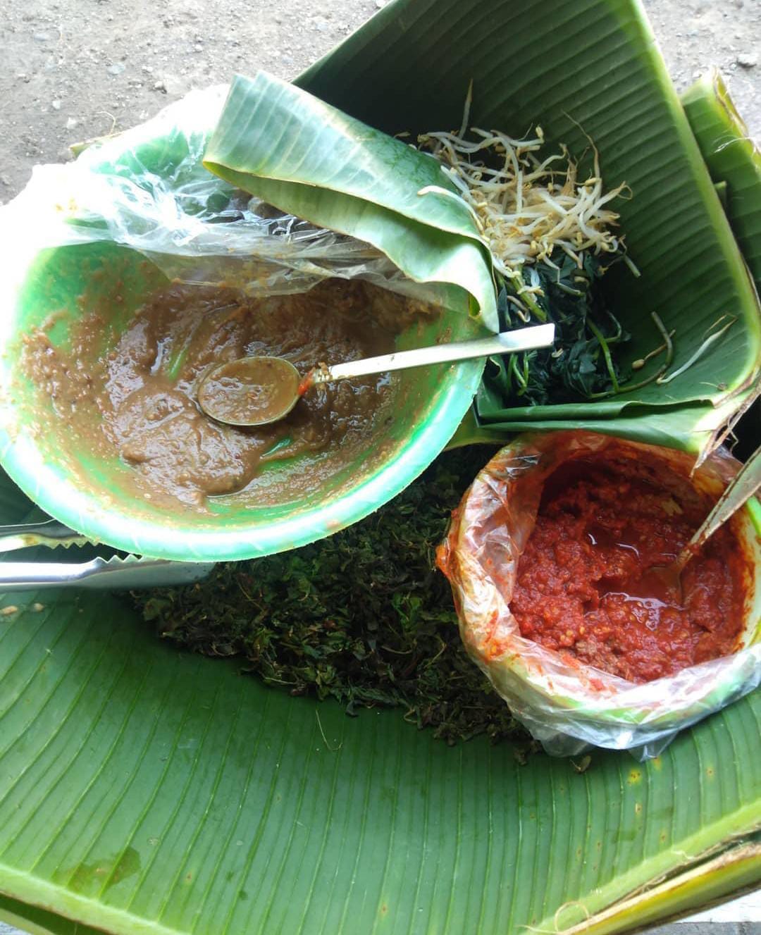 Ini Lho Asal Mula dan Cara Makan Semanggi Surabaya yang Benar 