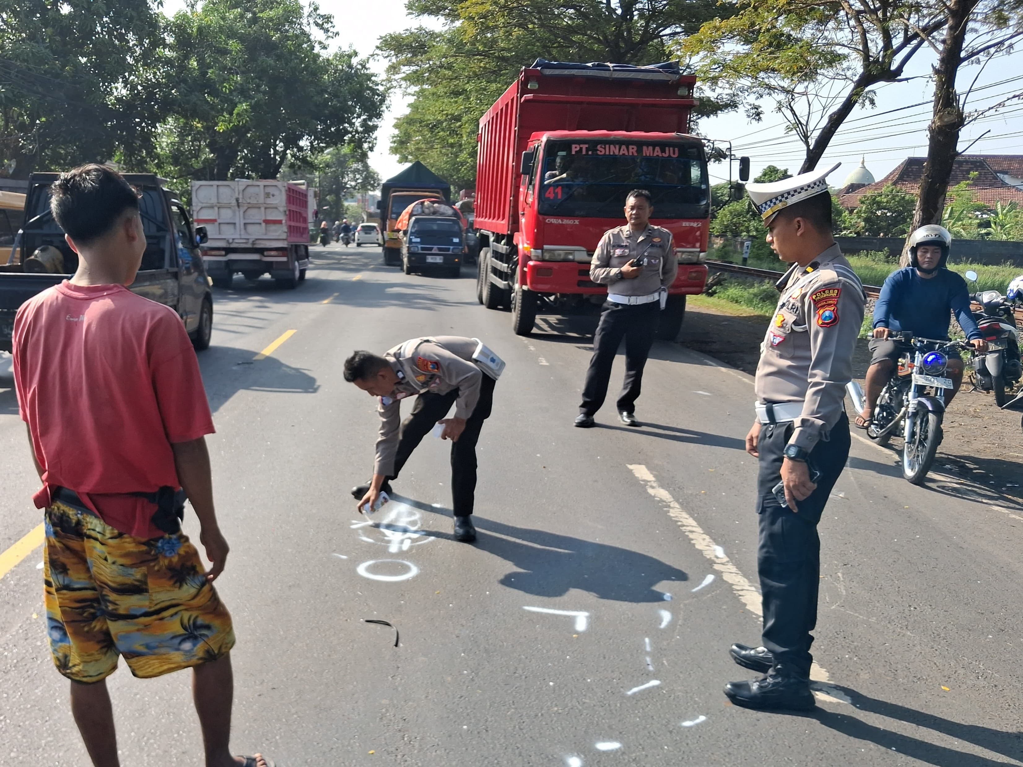 Diduga Hilang Konsentrasi, Pikap Tabrak Empat Motor, Satu Tewas