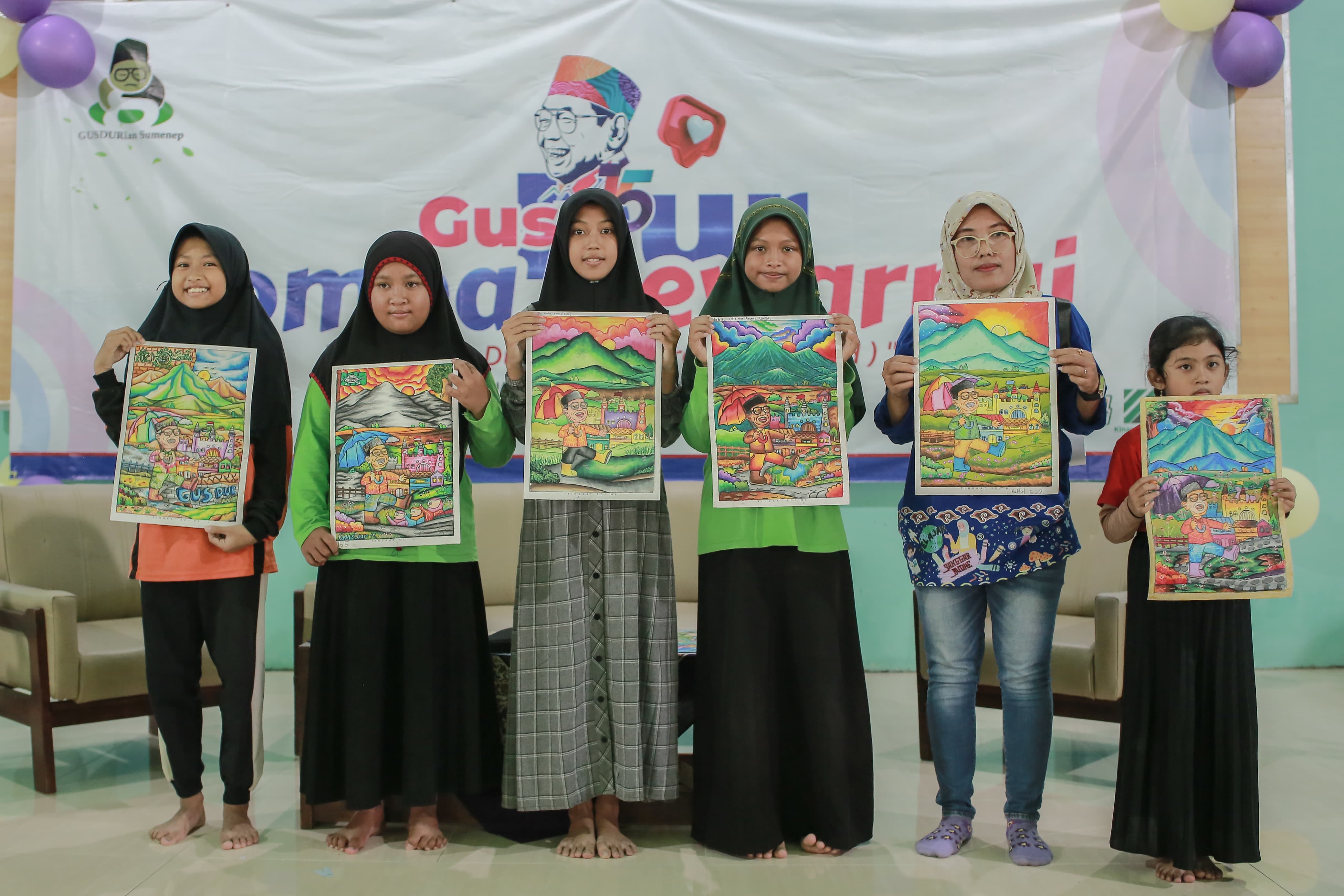 Lomba Mewarnai Sketsa Gus Dur Diikuti Ratusan Peserta