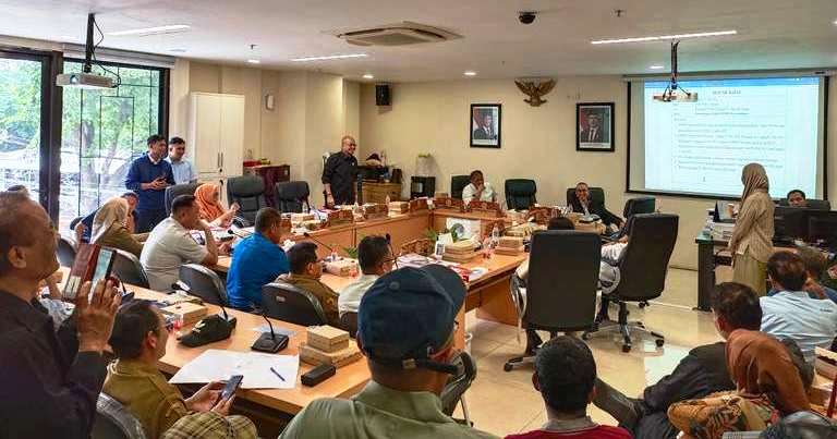 Bau Kimia Menyesakkan Dada, Warga Wisma Tengger Tolak Kompromi dan Tuntut PT Suka Jadi Logam Ditutup Permanen