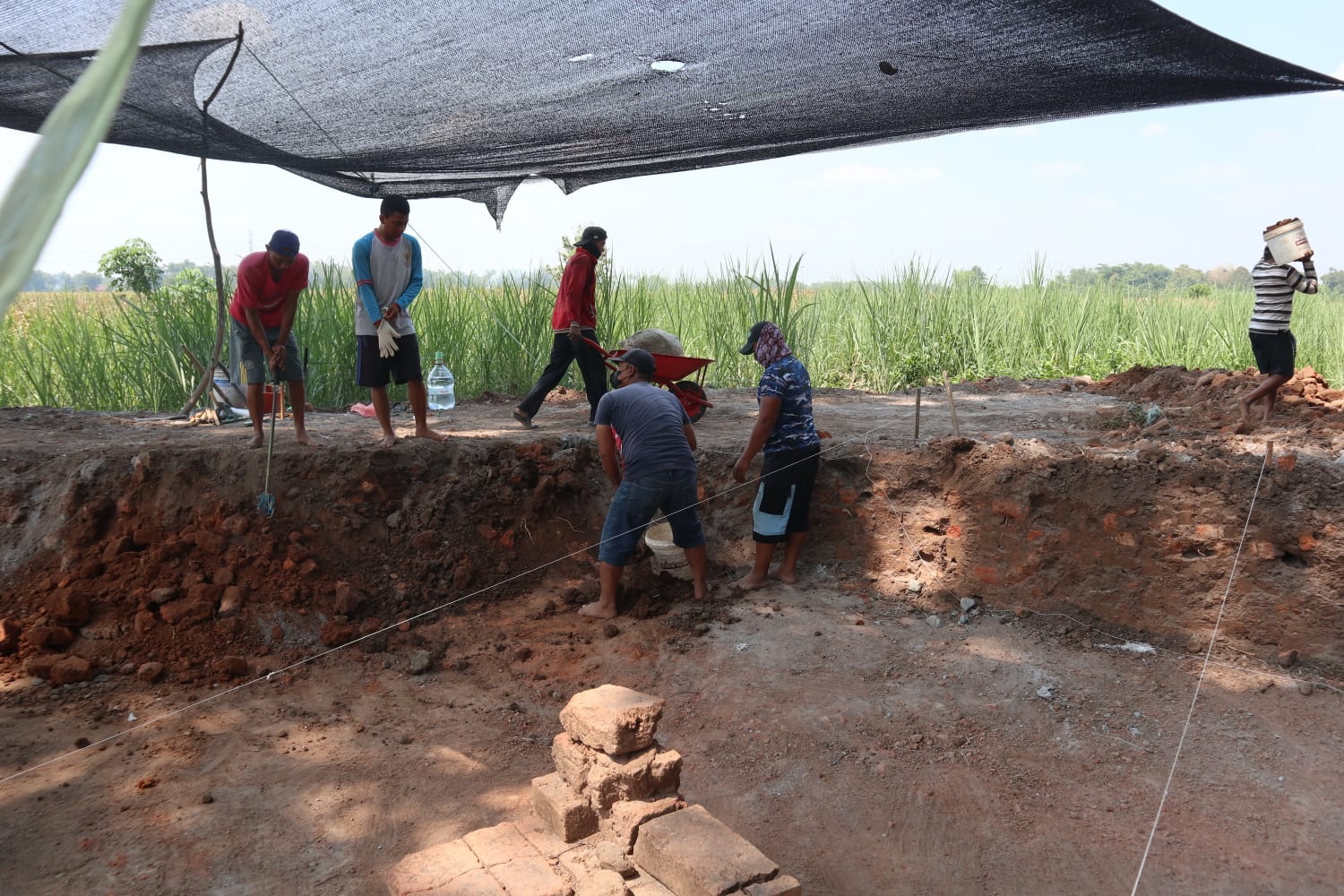 Ekskavasi Situs Mbah Blawu Tahap II Ungkap Potensi Arkeologis