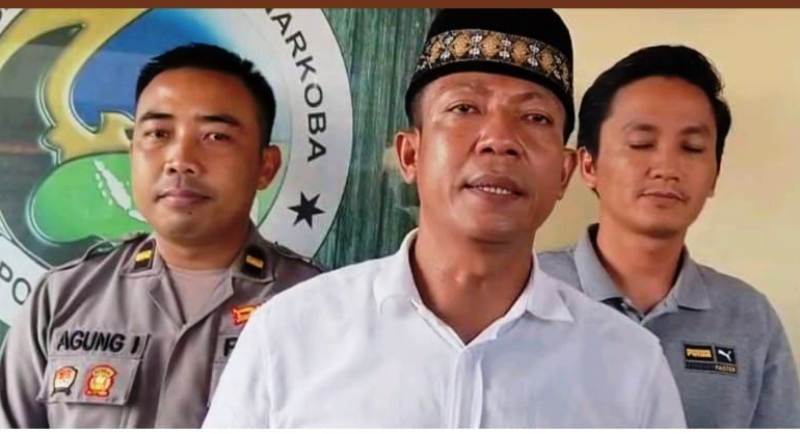 Pesta Sabu di Rumah Kosong, Satresnarkoba Bekuk 2 Oknum Sopir Ambulance dan Satpam RSUD Syamrabu