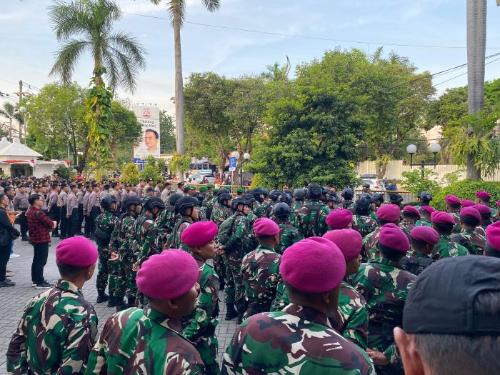 Gedung DPRD Surabaya Dijaga Ketat Personel Gabungan Jelang Aksi Massa
