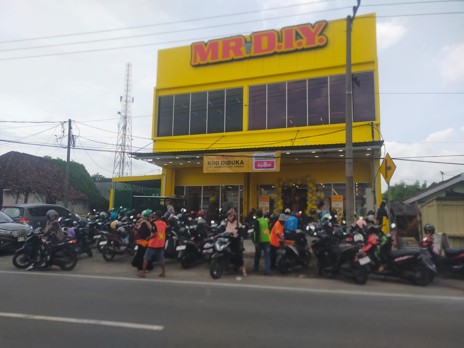 Diduga Ada Mafia Perizinan, Toko Modern Mr DIY Beroperasi Tanpa PBG