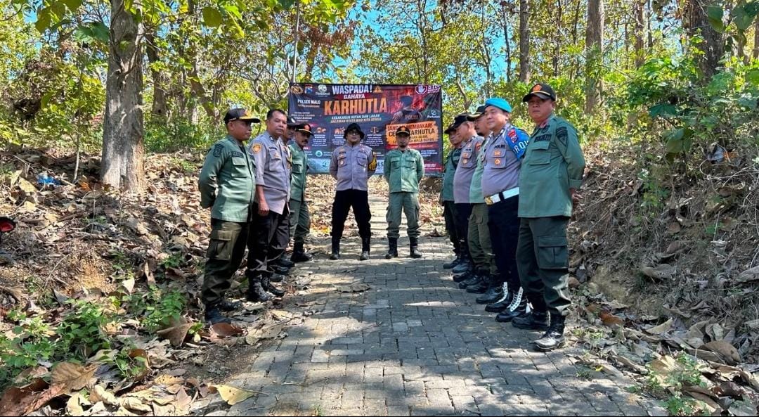Polsek Malo dan Perhutani Edukasi Warga Bojonegoro Cegah Karhutla