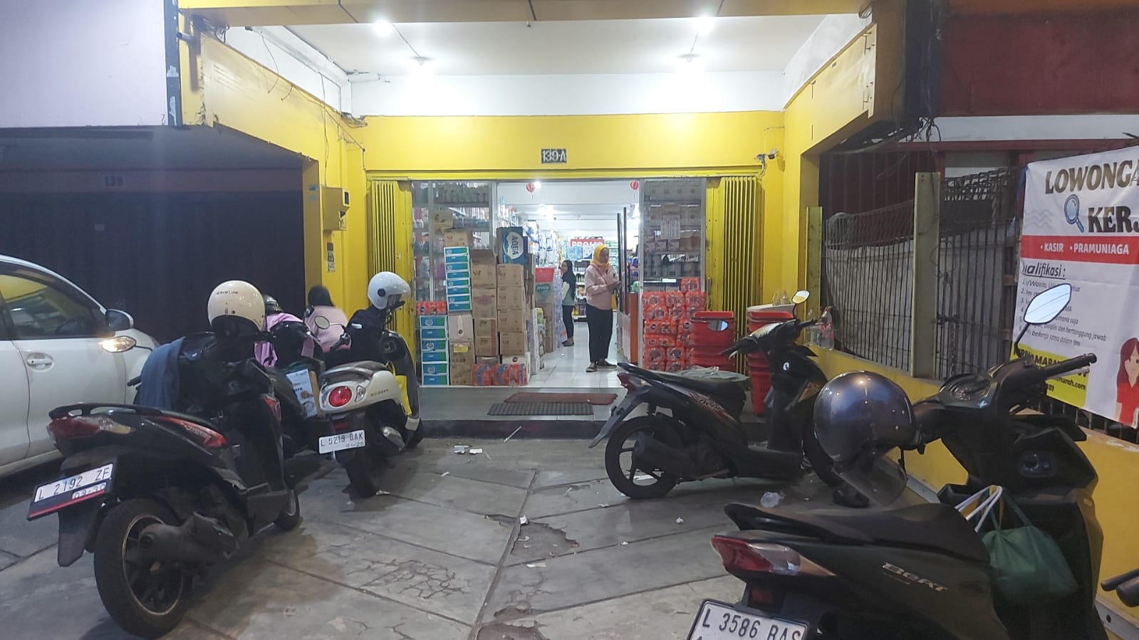 Polsek Tenggilis Kerahkan K9, Lacak Pelaku Pembobolan di Toko Makmur