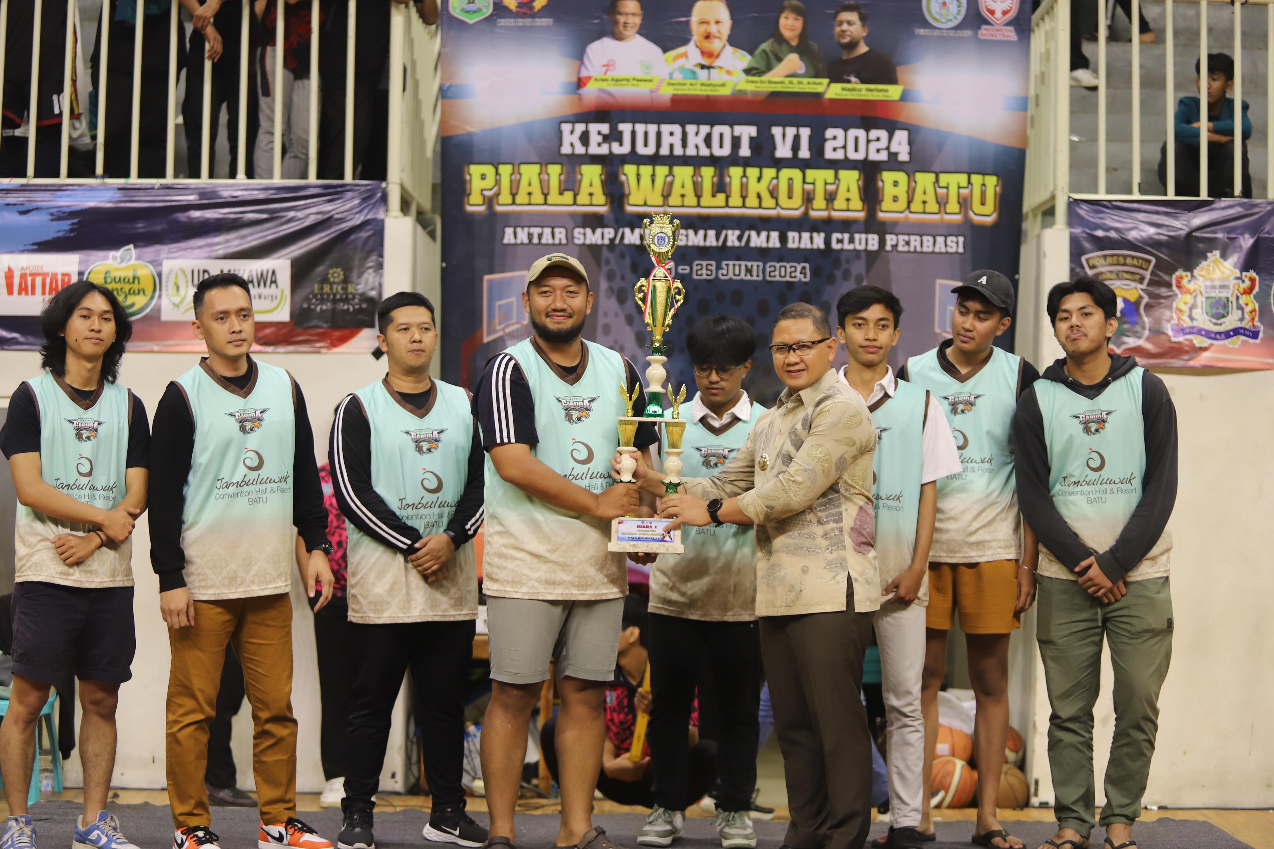 Pj Wali Kota Aries Apresiasi Kejurkot VI Basket Piala Wali Kota