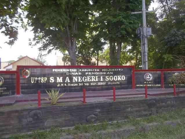 Ramai di Medsos Dugaan Tarikan Dana Pendidikan di SMAN 1 Sooko Mojokerto