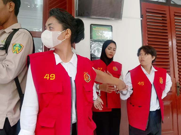 Hakim PN Surabaya Jatuhkan Vonis Trio Pengedar Narkoba Jaringan Lapas, Satu Terdakwa Dihukum 13 Tahun