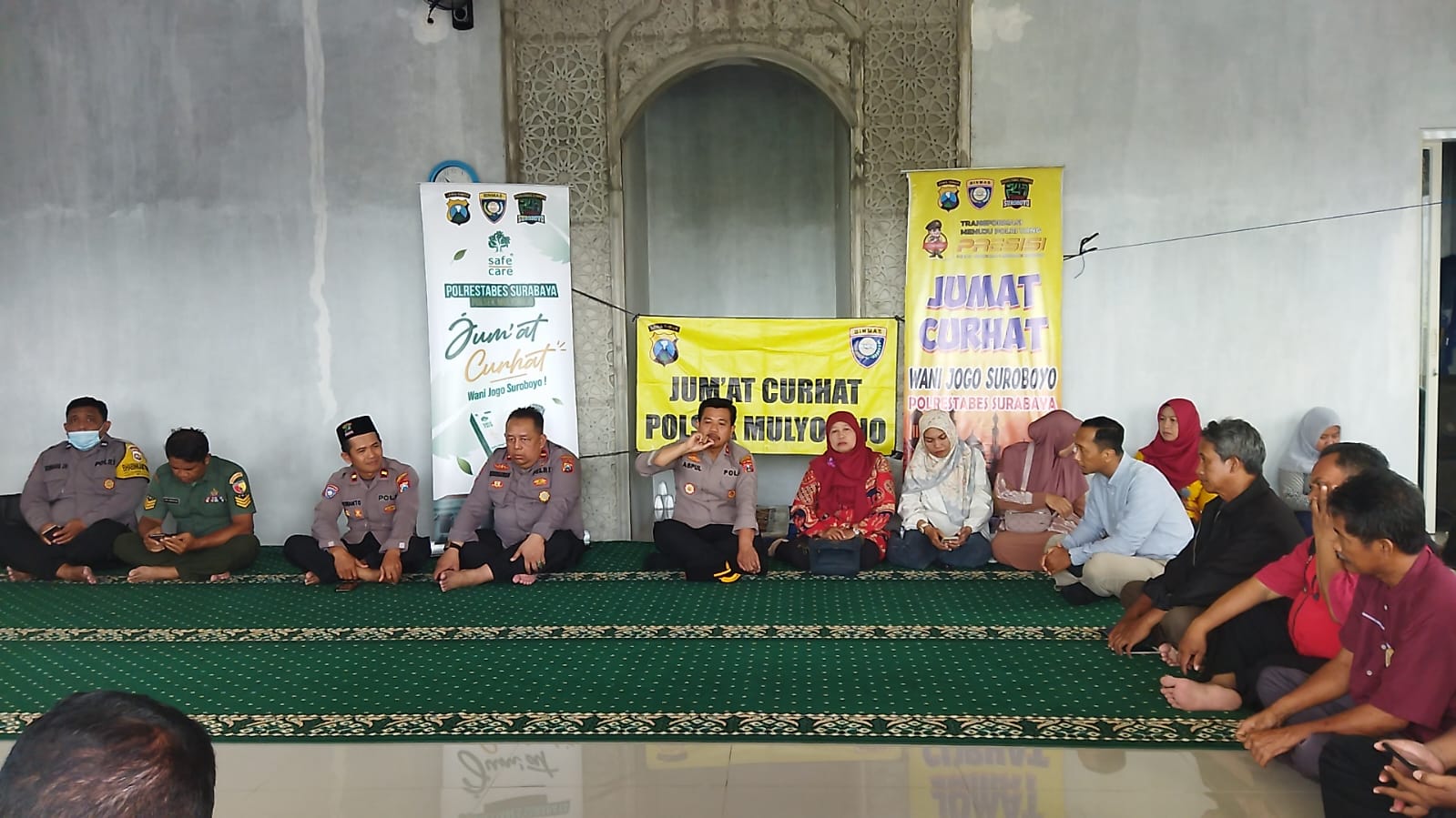 Jumat Curhat, Kapolsek Mulyorejo Imbau Warga Jaga Kamtibmas Selama Ramadan