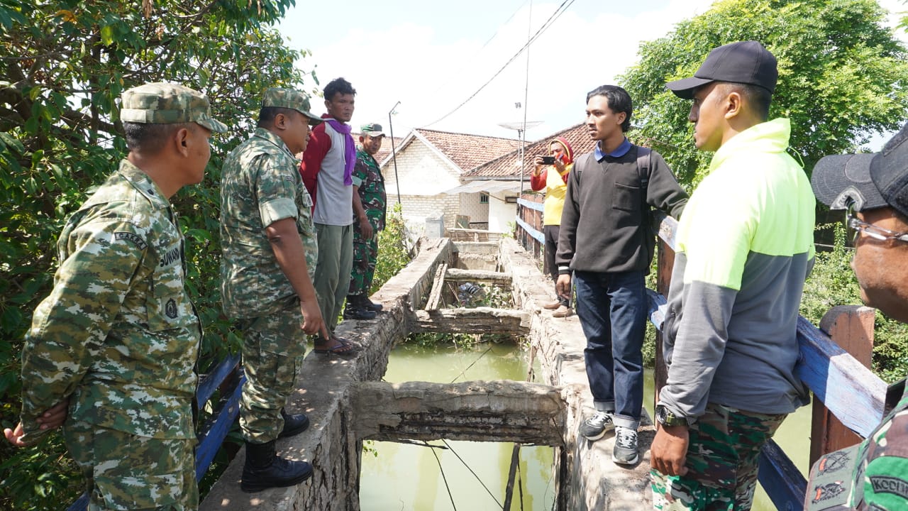 Dandim Sumenep Cek Dua Lokasi Jembatan KBSB Demi Warga Gapura