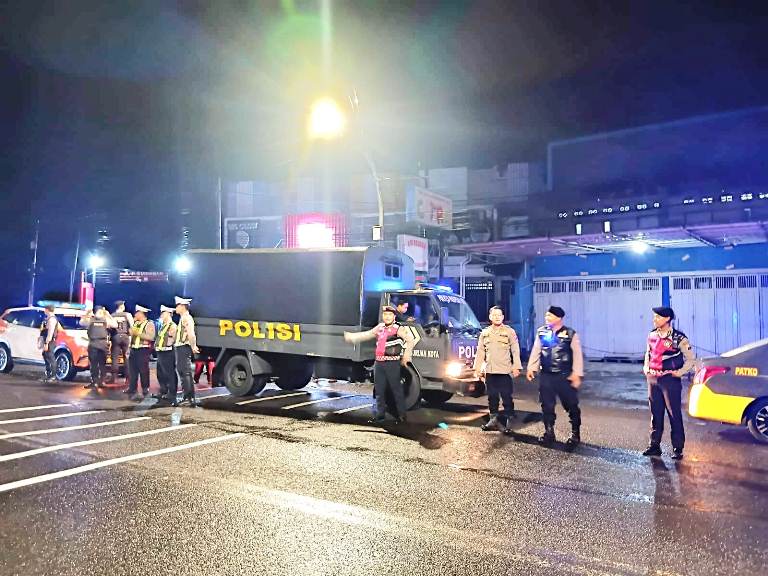 Polres Pasuruan Kota Gelar Patroli Dini Hari, Sikat Balap Liar dan Kejahatan 3C