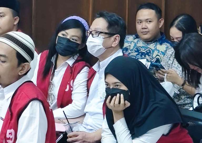 Jan Hwa Diana dan Suami Rusak Barang Orang Lain, Dipicu Sengketa Proyek
