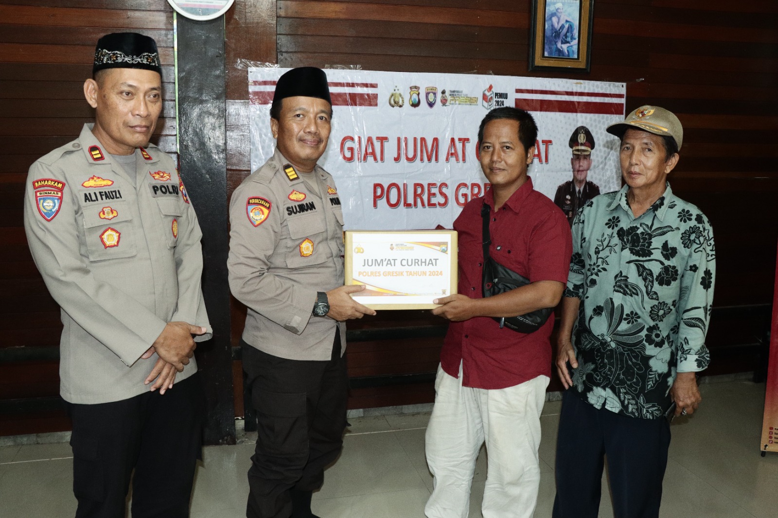 Jumat Curhat, Polres Gresik Dengar Keluhan Warga Sunan Prapen Giri Kebomas