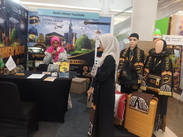 Riezki Akbar Tour Indonesia Hadir di Umrah Ramadan Expo 2025 dengan Beragam Keunggulan