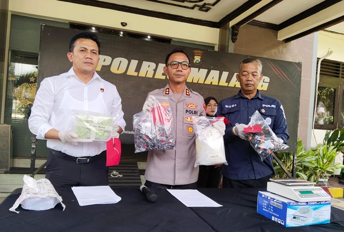 Polres Malang Bekuk Pengedar Narkoba  Jaringan Jakarta, Sita Sabu 1,1 Kg dan Ribuan Ineks 