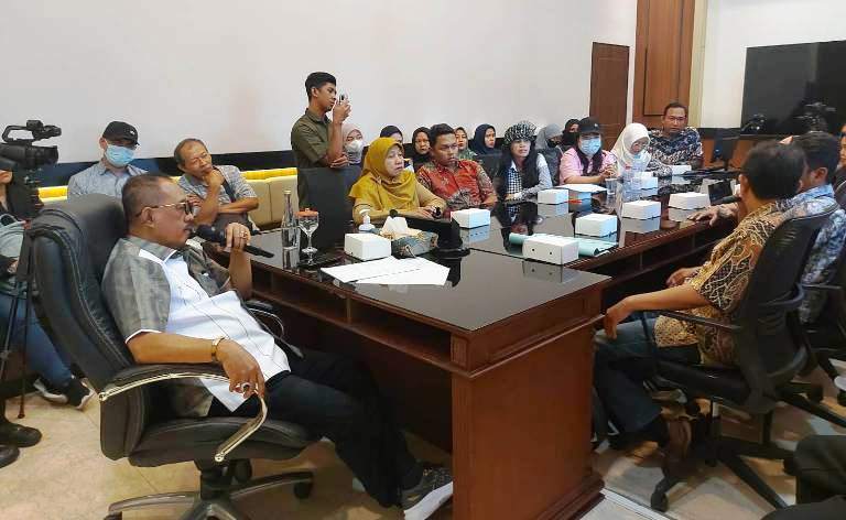 Pemilik Surya Mandiri Tour & Travel Datang Mediasi dengan Wawali Surabaya: Diberi Waktu 5 Bulan