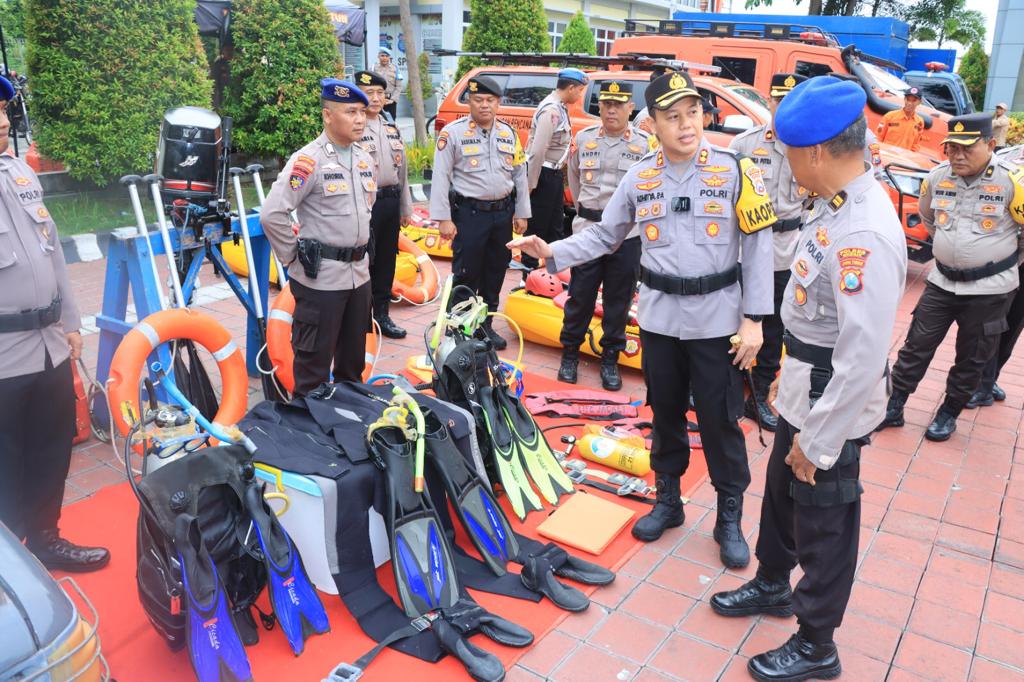 Sambut Musim Hujan, Polres Gresik Gelar Peralatan Penanggulangan Bencana Hidrometeorologi