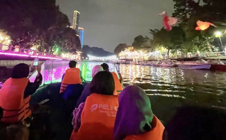 Dongkrak Perekonomian, Rute Perahu Wisata Diproyeksikan hingga SWK Kalimas Timur Surabaya