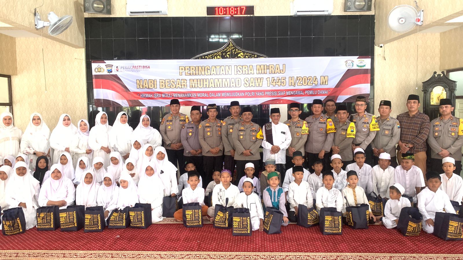 Polres Pelabuhan Tanjung Perak Gelar Doa Bersama Puluhan Anak Yatim Wujudkan Pemilu Damai