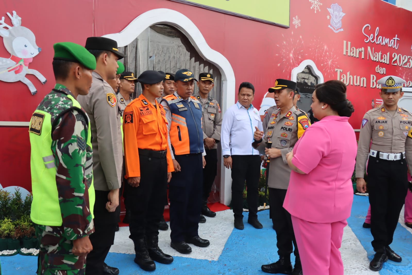 Kapolres Bojonegoro Kunjungi Pospam dan Posyan Nataru, Beri Motivasi Personel