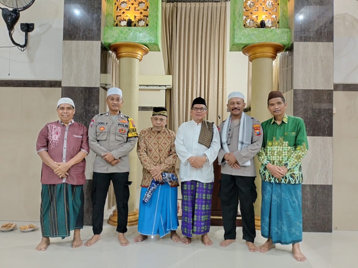 Polsek Taman Jalin Kedekatan Masyarakat di Masjid Abror