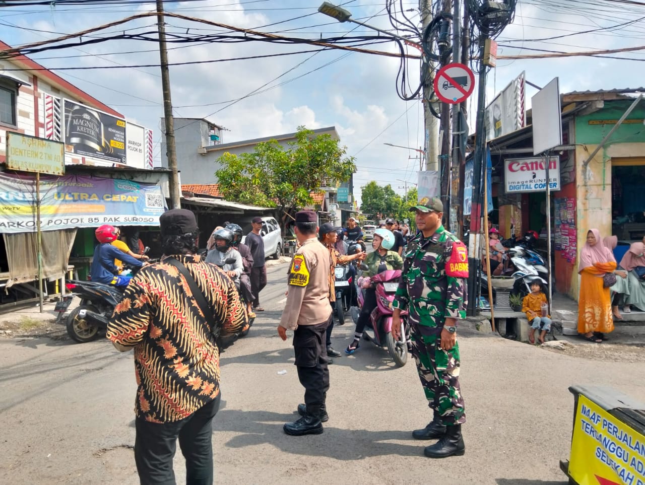 Polsek Wiyung Amankan Sedekah Bumi di Balas Klumprik