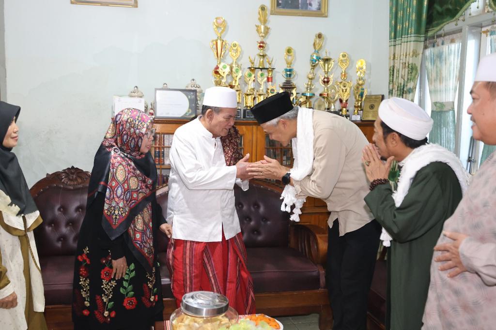 Pengamat Sebut Ganjar Dapat Dukungan Signifikan dari Ajengan di Jawa Barat