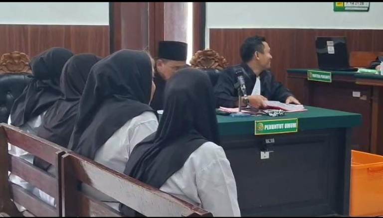 Sidang Pencurian Emas Pacar Keling Surabaya, Rekaman CCTV Jadi Bukti Kunci
