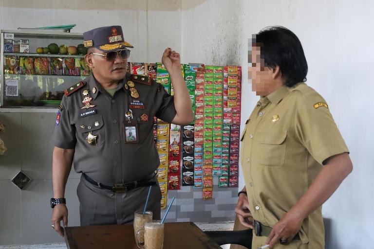 Nongkrong saat Jam Kerja, Puluhan ASN Gresik Ditindak Satpol PP