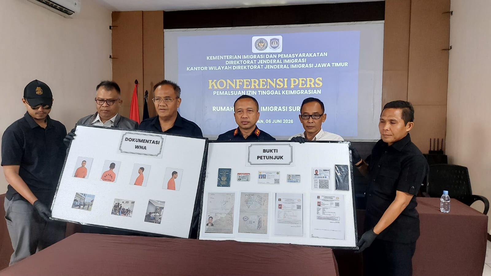 Palsukan KITAS, Rudenim Surabaya Amankan WNA Afghanistan 