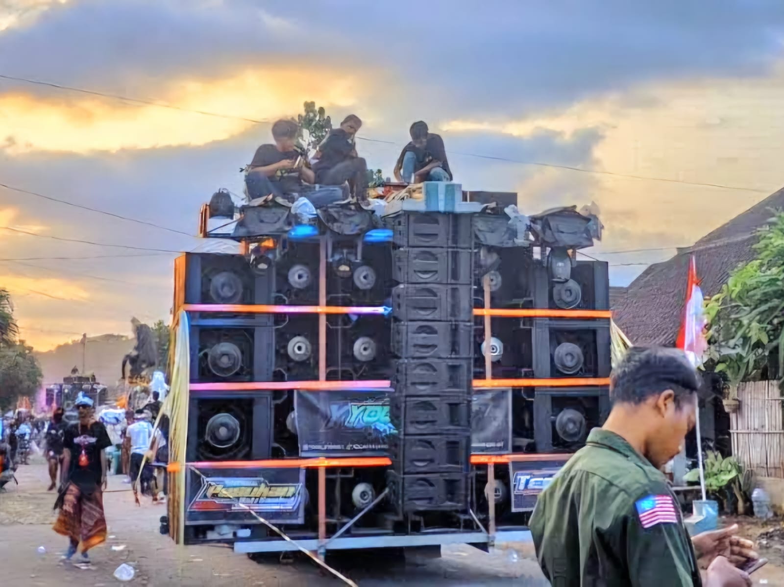   DPRD Pasuruan Minta Pemda Patuhi Fatwa Haram Sound Horeg      