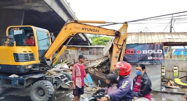 Belasan Bangli di Tambak Mayor Dibongkar, Kembalikan Fungsi Awal