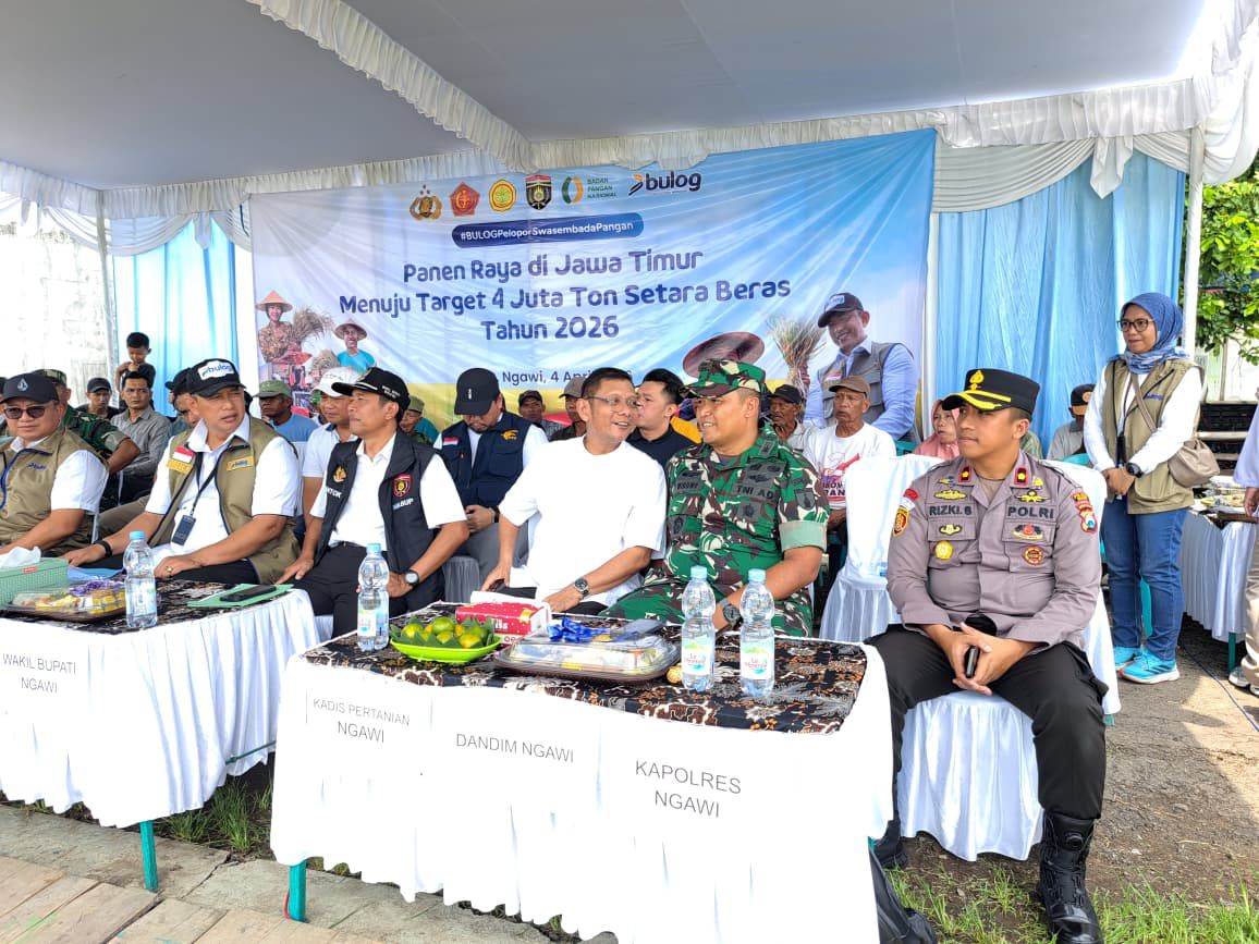 Polres Ngawi Amankan Kunjungan Kerja Dirut Bulog di Geneng, Panen Raya Padi Dukung Swasembada Pangan