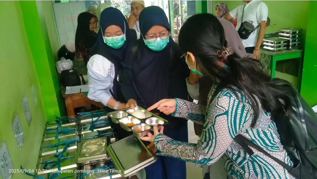 Siswa Terima Nasi Basi dan Buah Busuk, DPRD Jombang Dorong Evaluasi MBG