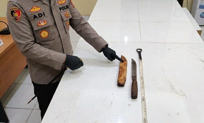 Pemuda Bawa Sajam 35 Cm ke Warung Kopi di Malang Diamankan Polisi