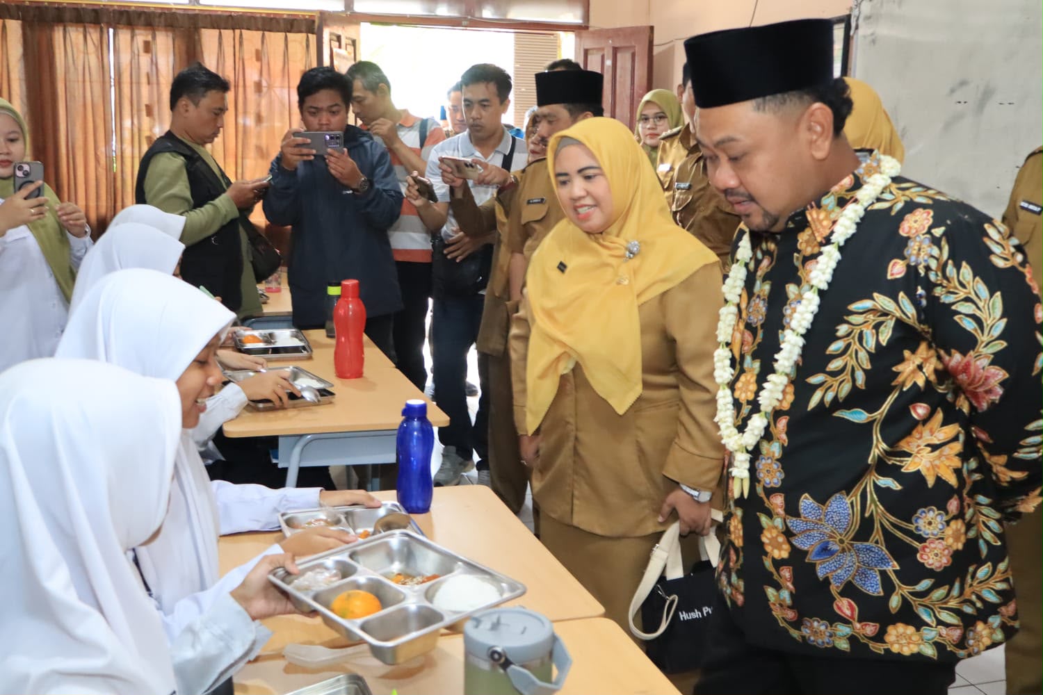 MPLS Resmi Dimulai, Bupati Gresik Luncurkan Sekolah Moderasi Beragama untuk Hindari Ekstremisme