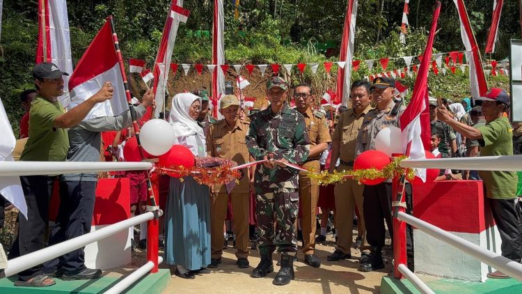 Jembatan Garuda Desa Samar Pagerwojo Diresmikan, Warga Apresiasi Presiden Prabowo