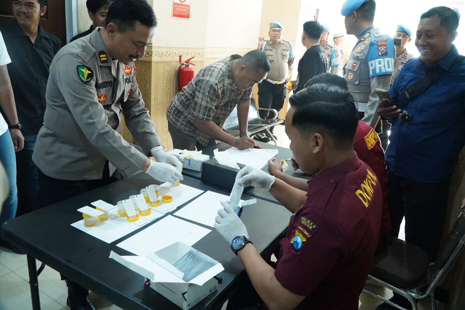 Bidpropam Polda Jatim Gelar Gaktibplin dan Tes Urine di Polres Gresik, Begini Hasilnya