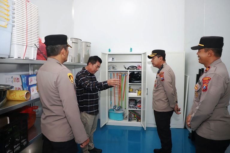 Polres Kediri Dukung Pelatihan Keamanan Pangan bagi Relawan SPPG