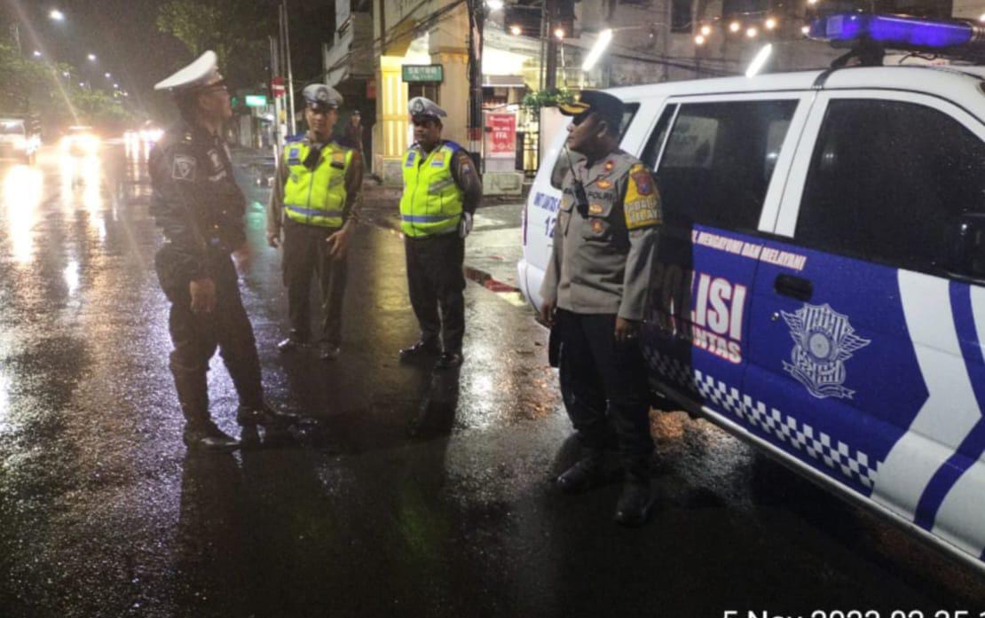 Polsek Tambaksari Gelar Patroli Kejahatan Malam 