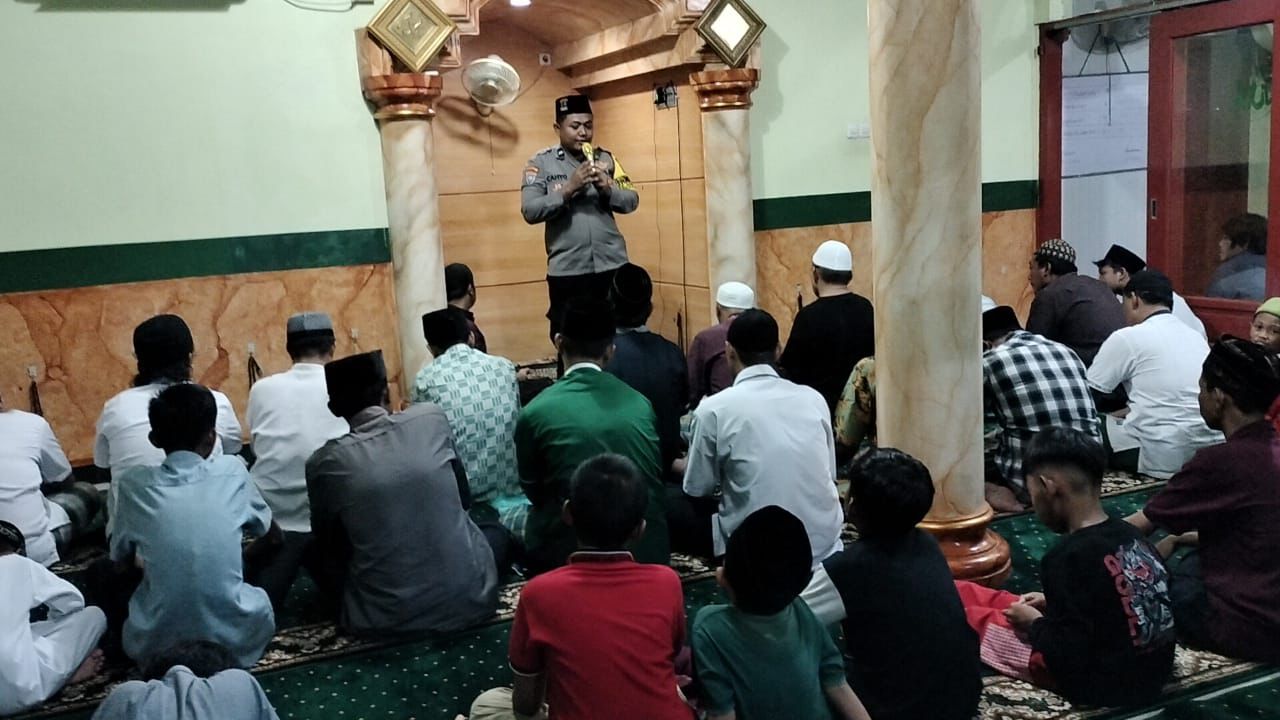 Polsek Karangpilang Gencarkan Safari Ramadan dan Imbauan Kamtibmas