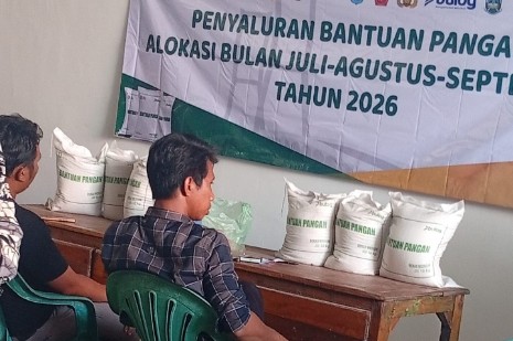 Bulog Buru Dugaan Pemotongan Beras Bantuan di Blawi Lamongan