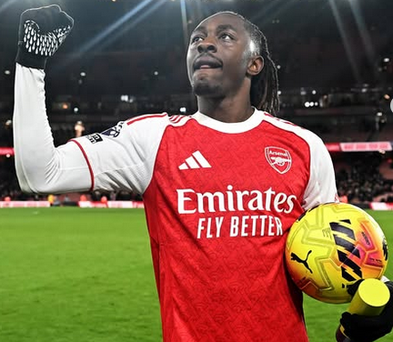 Eberechi Eze Cetak Hat-trick Bersejarah, Arsenal Taklukkan Tottenham 4-1 di Derby London Utara