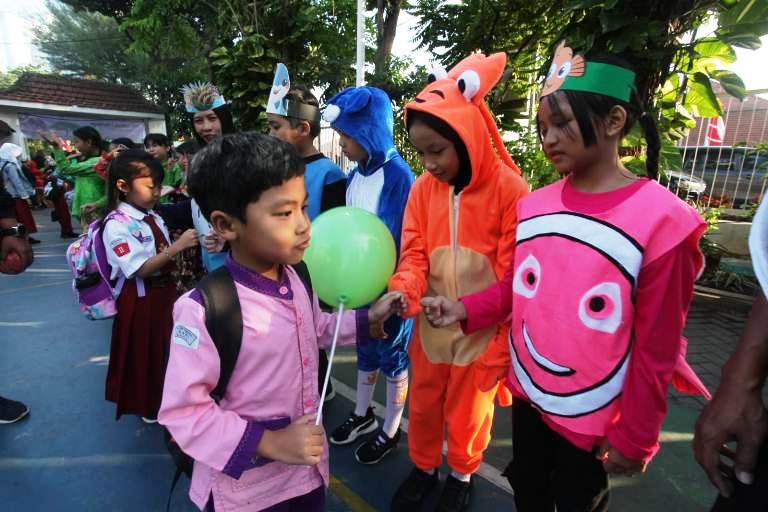 MPLS Hari Pertama di SDN Kaliasin 1 Surabaya Bertema Isi Piringku   