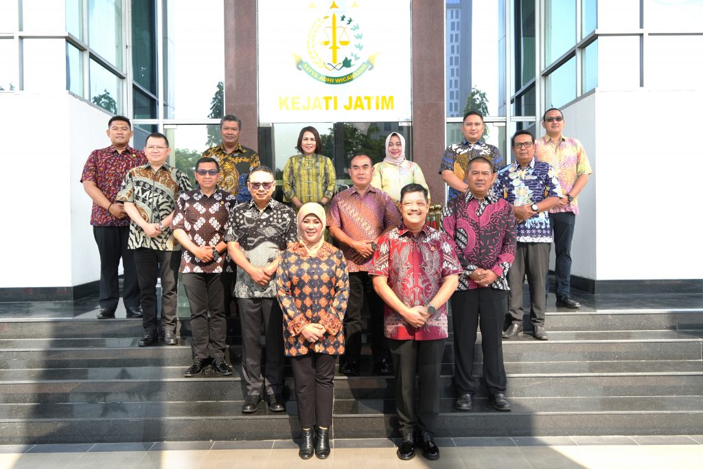 Hari Batik Nasional Tak hanya Kuatkan Jati Diri Bangsa Indonesia, Juga Tingkatkan Kesejahteraan Masyarakat