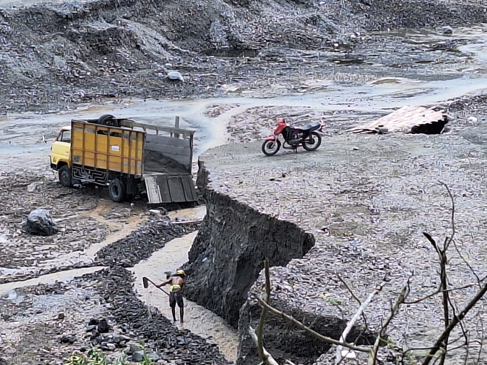   Masyarakat Minta Penutupan Tambang Pasir di Blitar Tidak Tebang Pilih