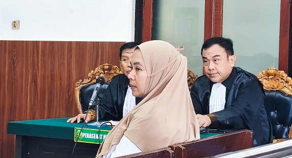 Terdakwa Narkoba Sembunyikan Sabu di Helm Saat Dikejar Polisi