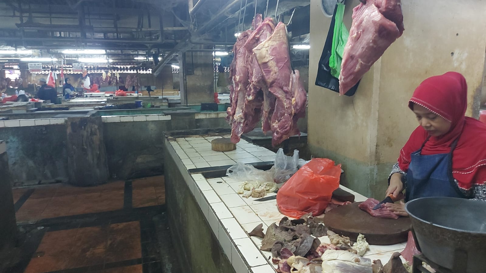 RPH Surabaya Pastikan Stok Daging Stabil dan Tetap Aman dari PMK